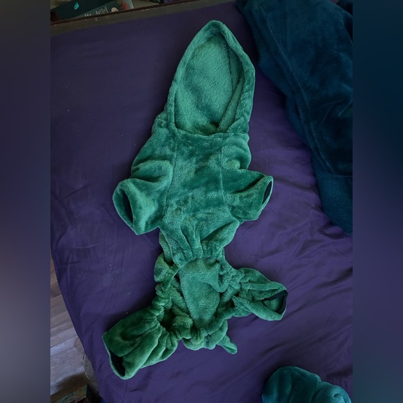 Dinosaur Pet Pjs XXL - Picture 3 of 5